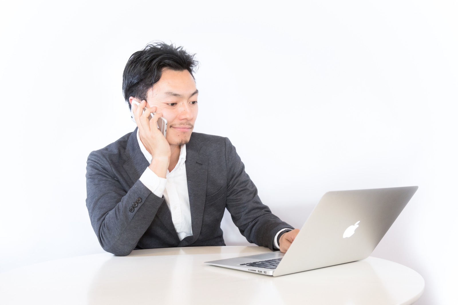 WEBマーケティングのデメリットとその対策